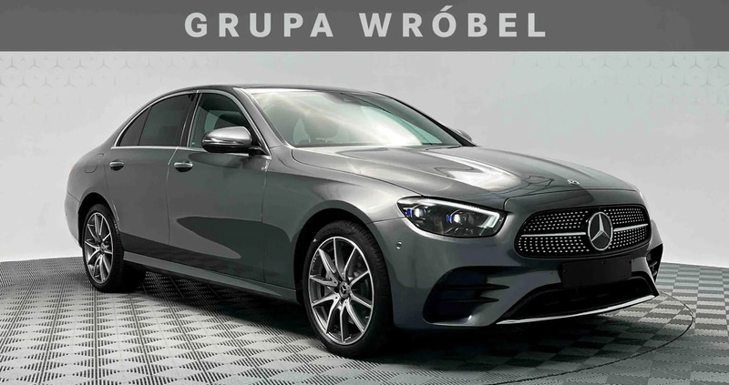 mercedes benz skała Mercedes-Benz Klasa E cena 299900 przebieg: 10, rok produkcji 2023 z Skała